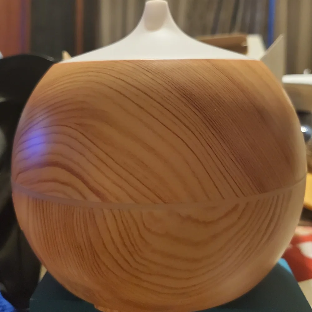 Bluetooth Oil Diffuser by Artnaturals - Picture 4 of 5